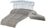 Amazon Basics Perchas de terciopelo para camisas/vestidos - Paquete de 50, Gris